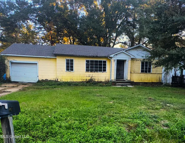 $32,500 | 931 Stuart Street, Jackson, MS 39204