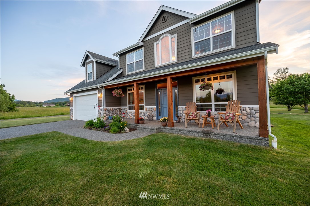 5563 Sand Road Bellingham, WA 98226 - Photo 2 of 36