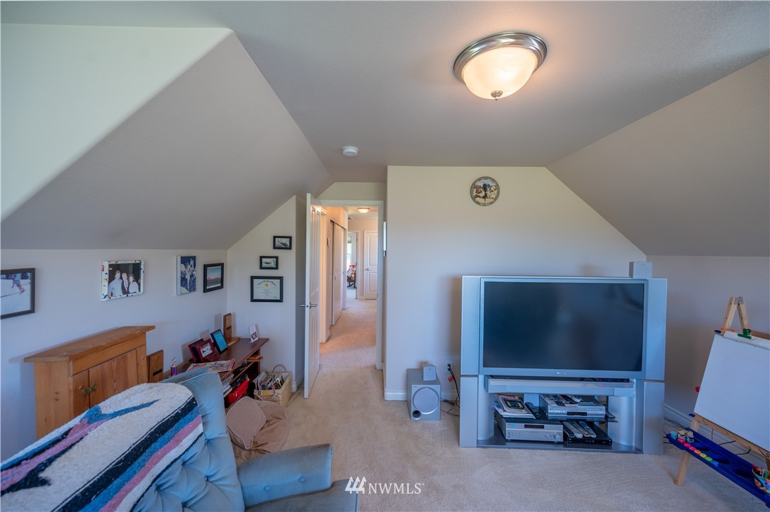 5563 Sand Road Bellingham, WA 98226 - Photo 27 of 36