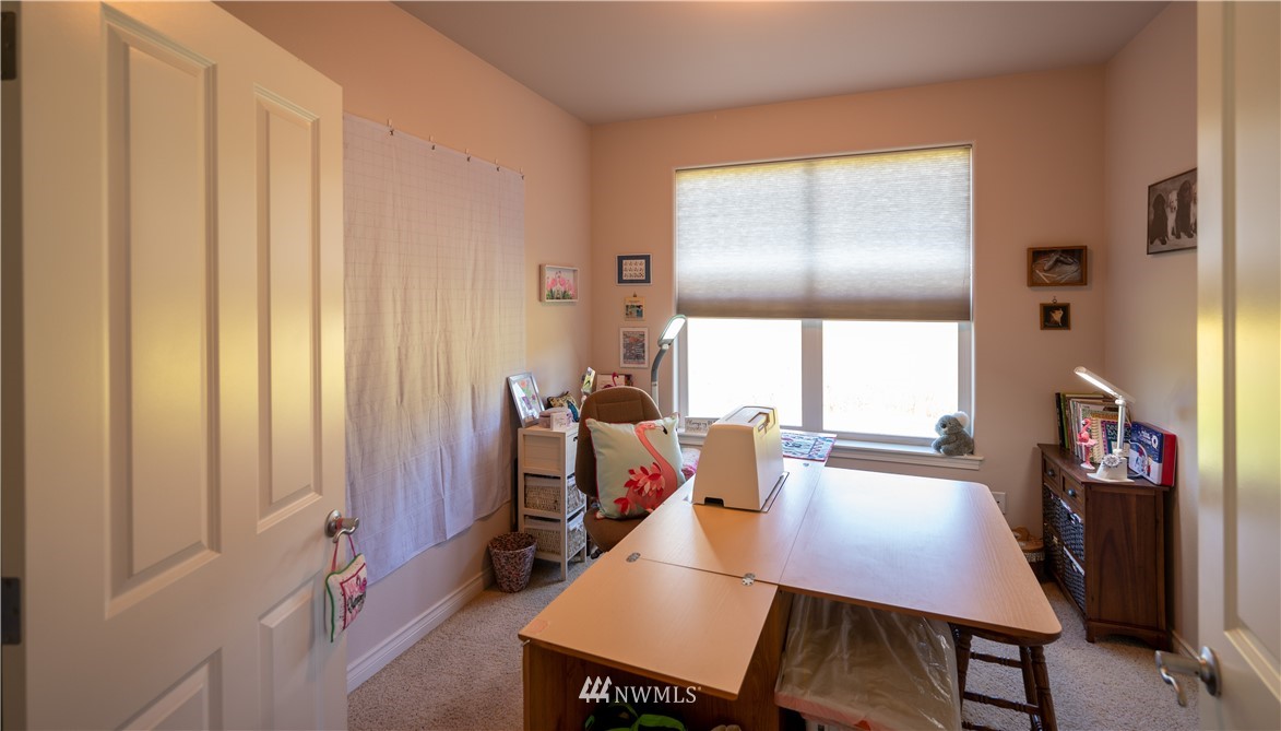 5563 Sand Road Bellingham, WA 98226 - Photo 8 of 36