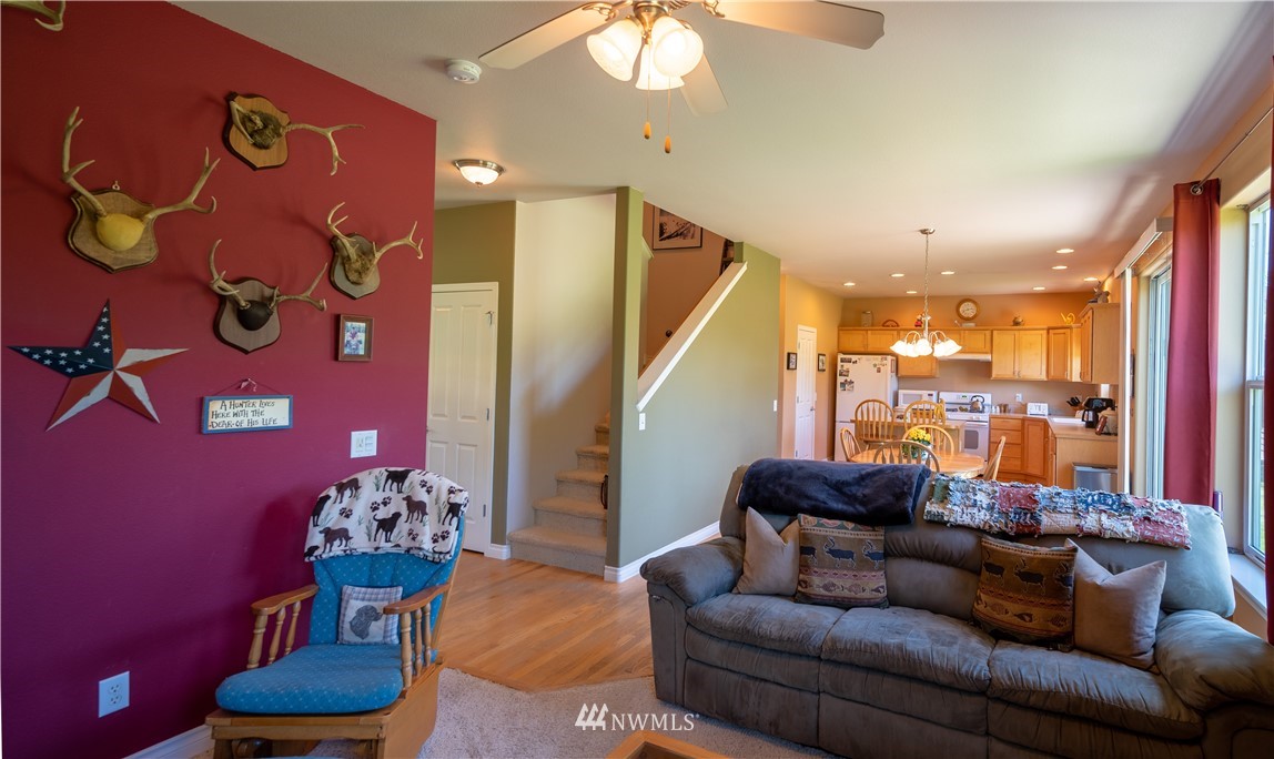 5563 Sand Road Bellingham, WA 98226 - Photo 10 of 36