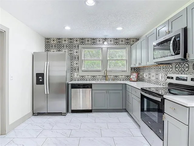 $399,000 | 601 North Adelle Avenue, Deland, FL 32720