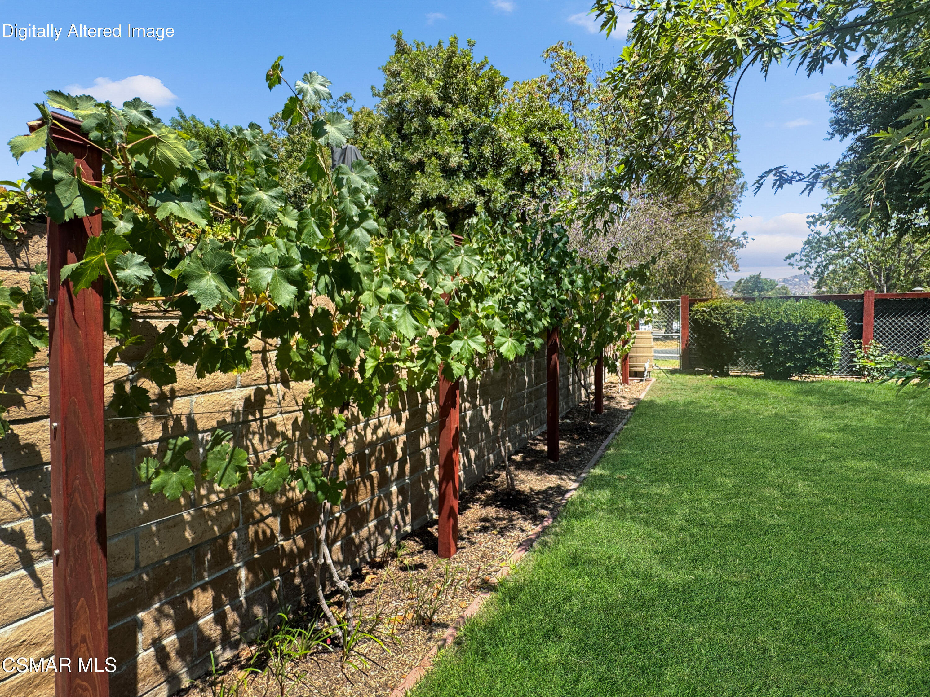 2948 Texas Avenue Simi Valley, CA 93063 - Photo 27 of 32 a view of a yard with plants and large trees