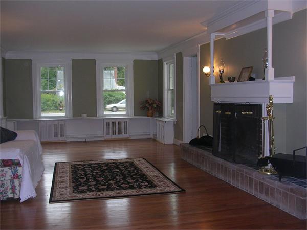 253 Concord Road Bedford, MA 01730 - Photo 3 of 13