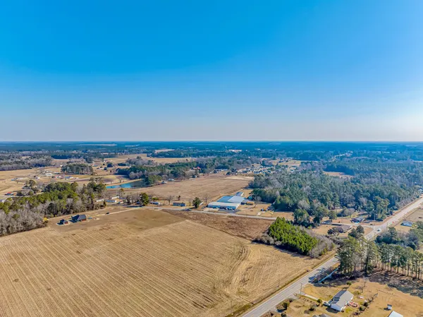 $330,000 | 9 Business W Loris Sc 29569, Loris, SC 29569