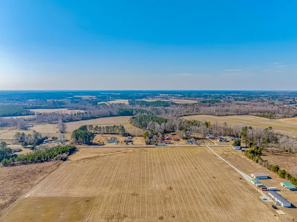 $330,000 | 9 Business W Loris Sc 29569, Loris, SC 29569