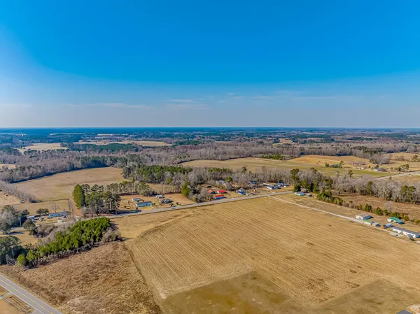 $330,000 | 9 Business W Loris Sc 29569, Loris, SC 29569