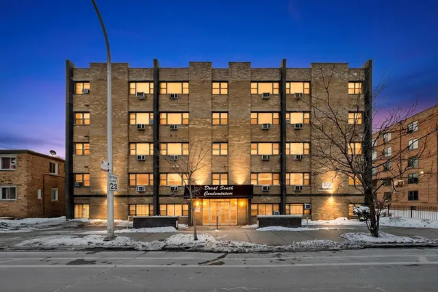 $65,000 | 7854 South South Shore Drive, Unit 313, Chicago, IL 60649