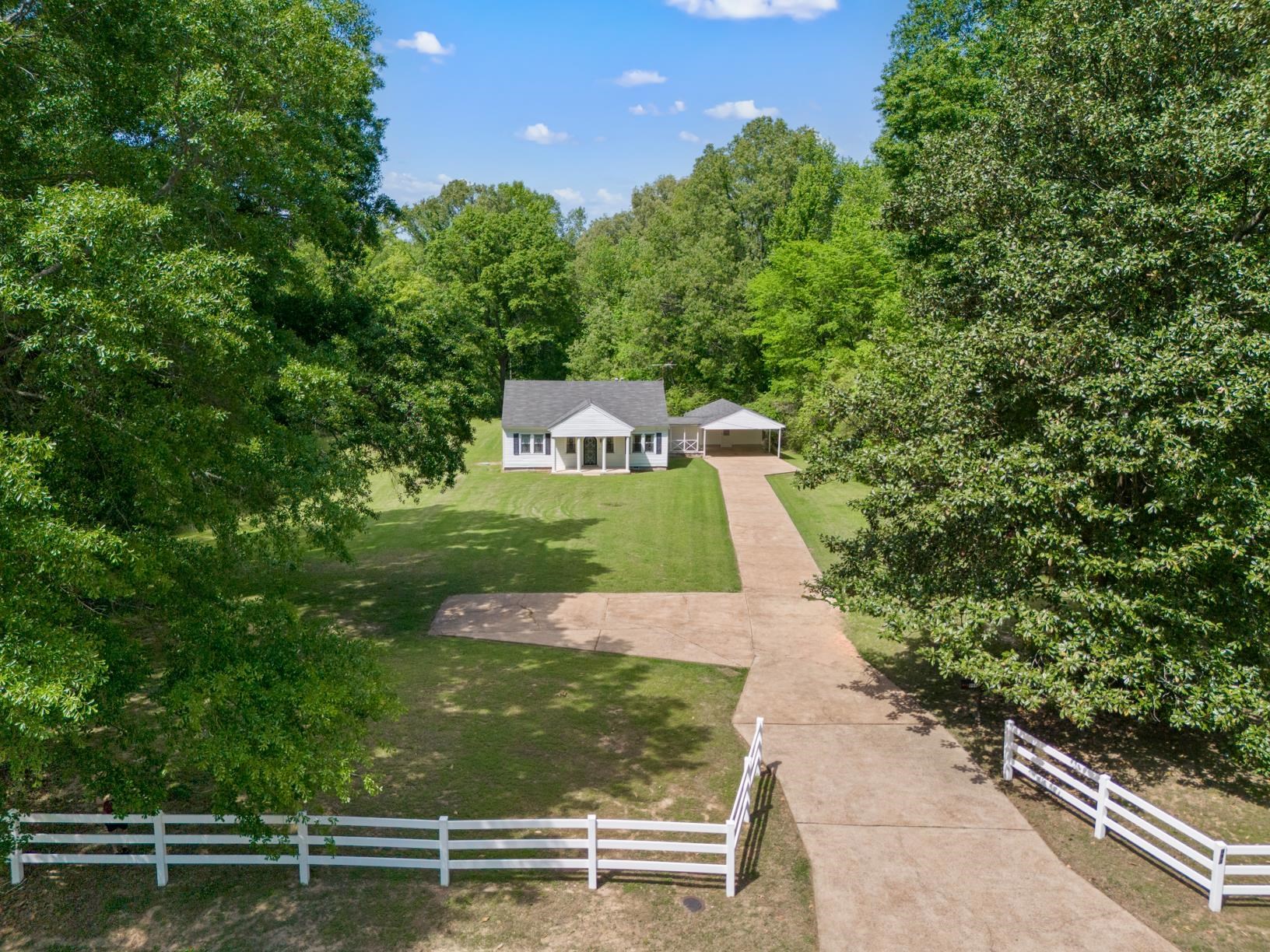 998 Fite Road Millington, TN 38053 - Photo 1 of 30 Gallery Image 1