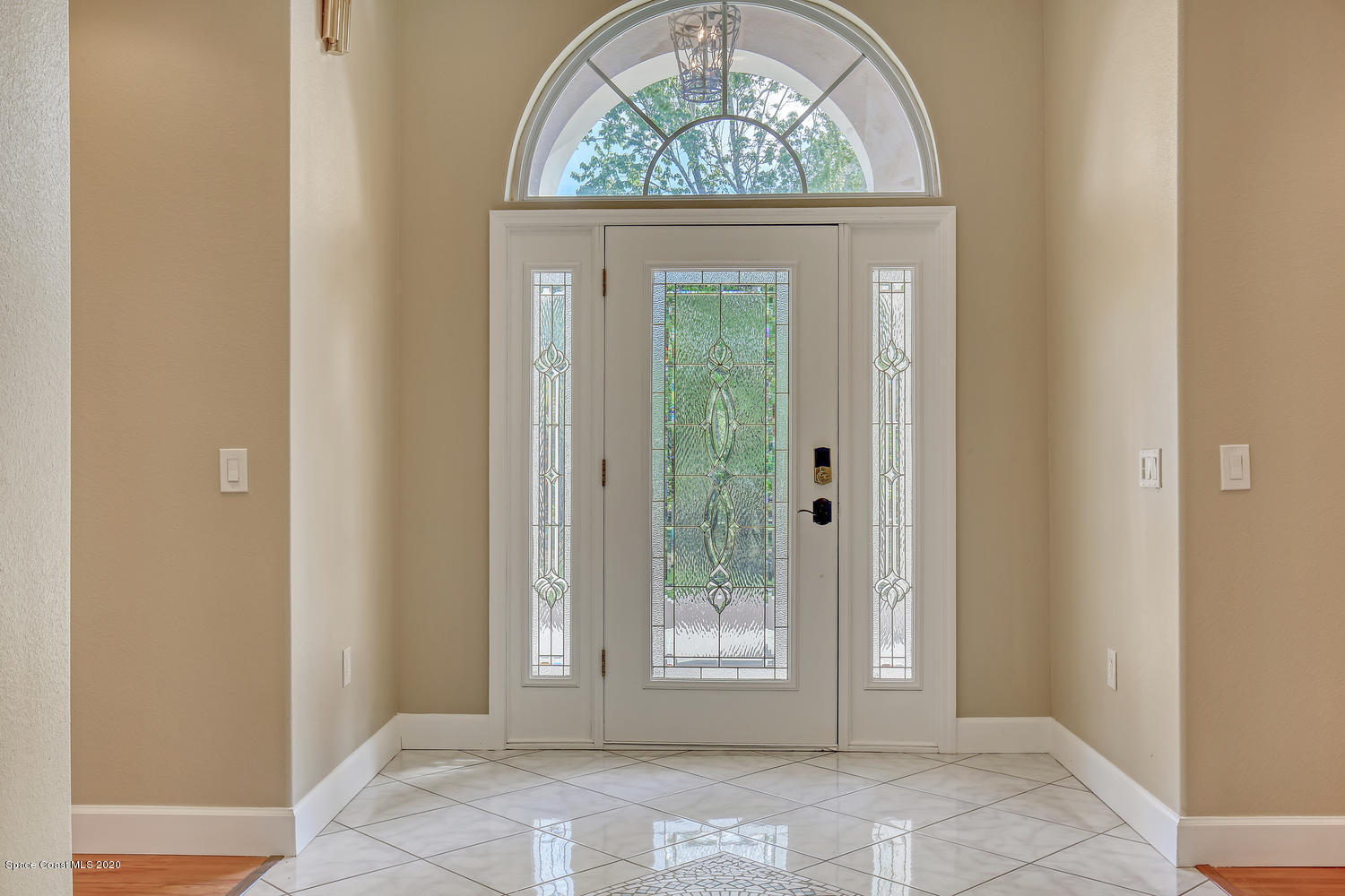 1290 Adamson Road Cocoa, FL 32926 - Photo 6 of 38 Step Inside and You'll Never Want To Lea