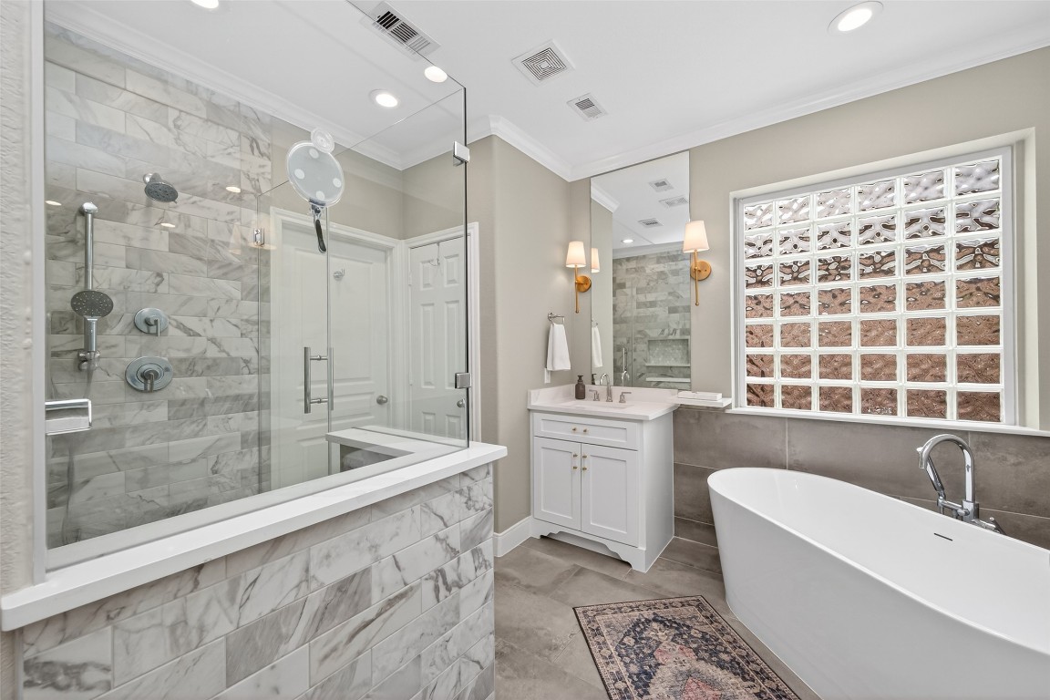 18207 Yukon Ridge Trail Humble, TX 77346 - Photo 20 of 49 Spacious glass-enclosed shower with tile