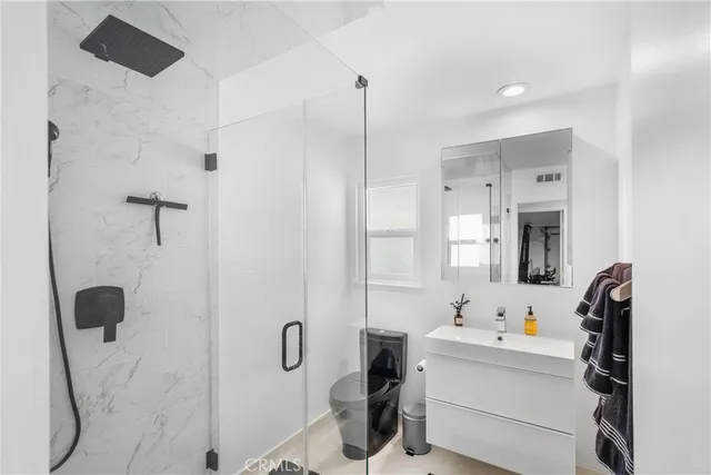 $1,925,000 | 20191 Imperial Cove Lane, Huntington Beach, CA 92646