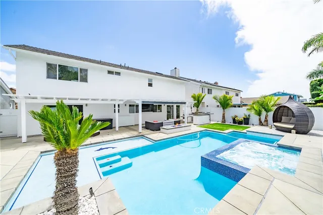 $1,925,000 | 20191 Imperial Cove Lane, Huntington Beach, CA 92646