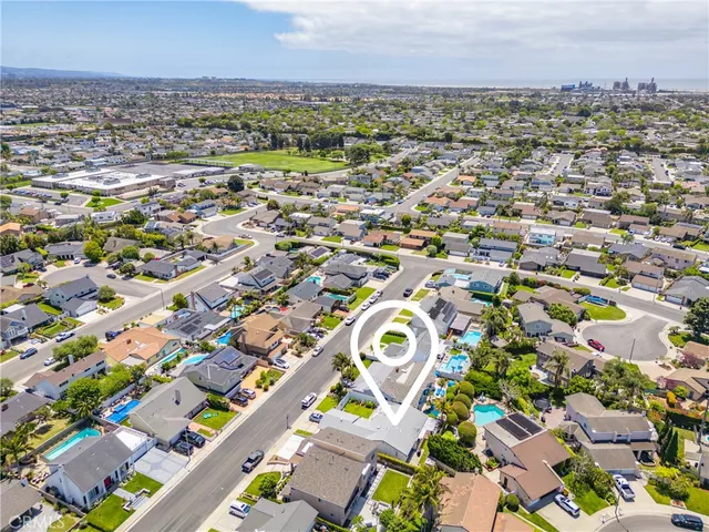 $1,925,000 | 20191 Imperial Cove Lane, Huntington Beach, CA 92646
