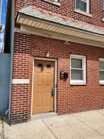 $1,500 | 1707 South Wood Avenue, Linden, NJ 07036