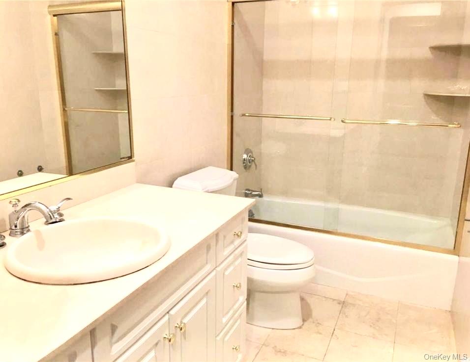 171-sterling Great Neck Road Great Neck, NY 11021 - Photo 11 of 18