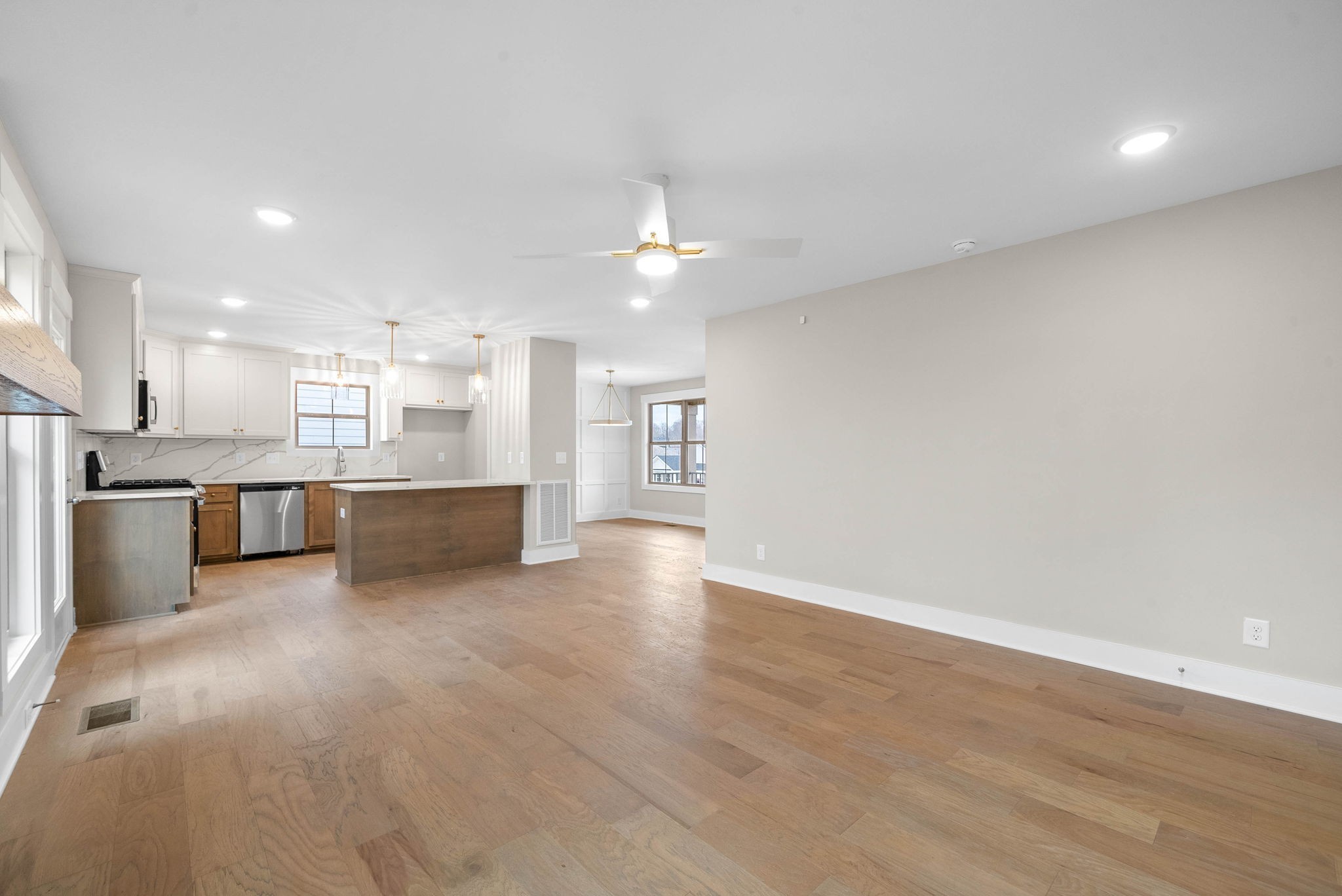 1592 Collins View Way Clarksville, TN 37043 - Photo 12 of 32