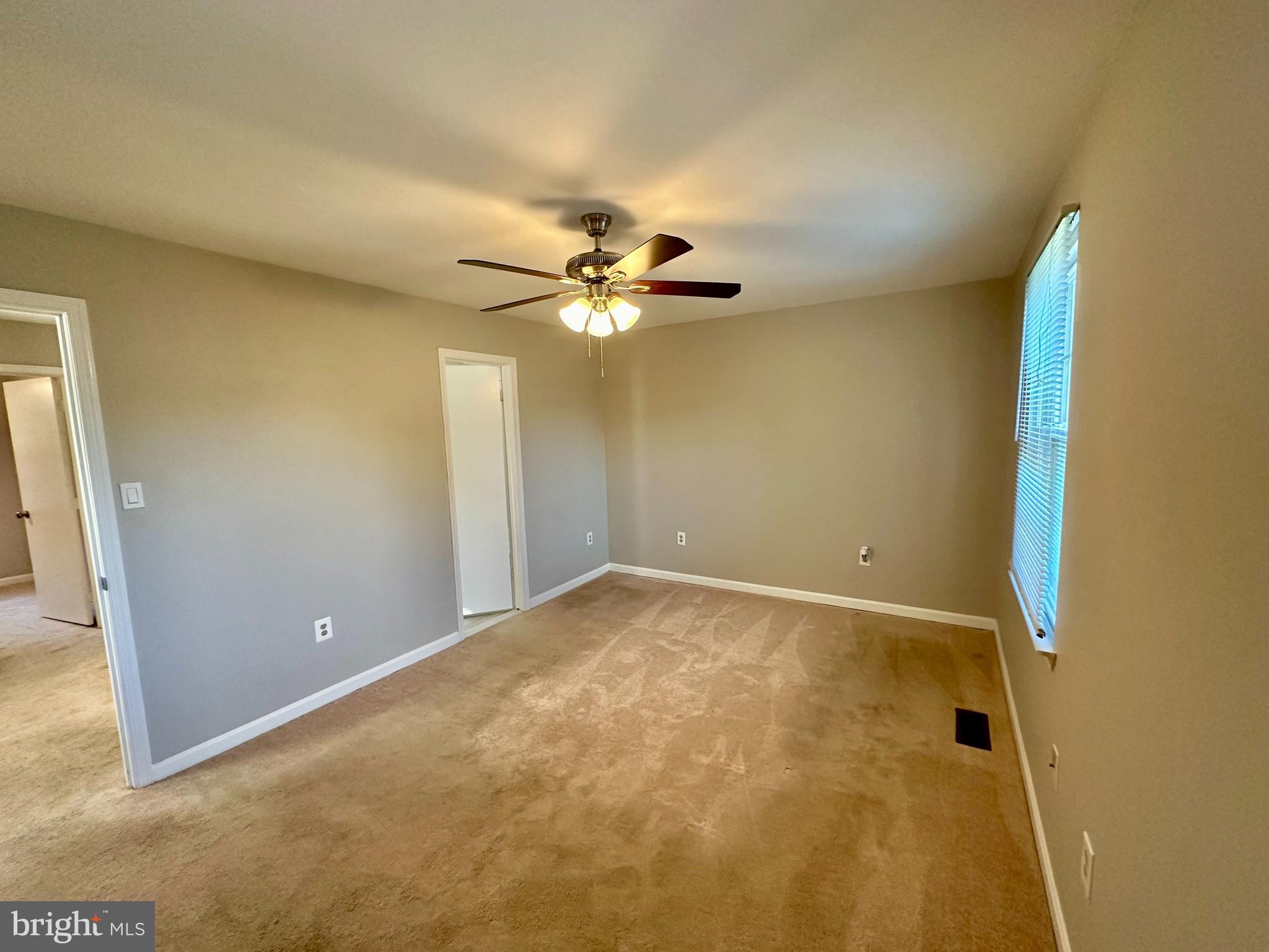 18924 Impulse Lane Gaithersburg, MD 20879 - Photo 19 of 43