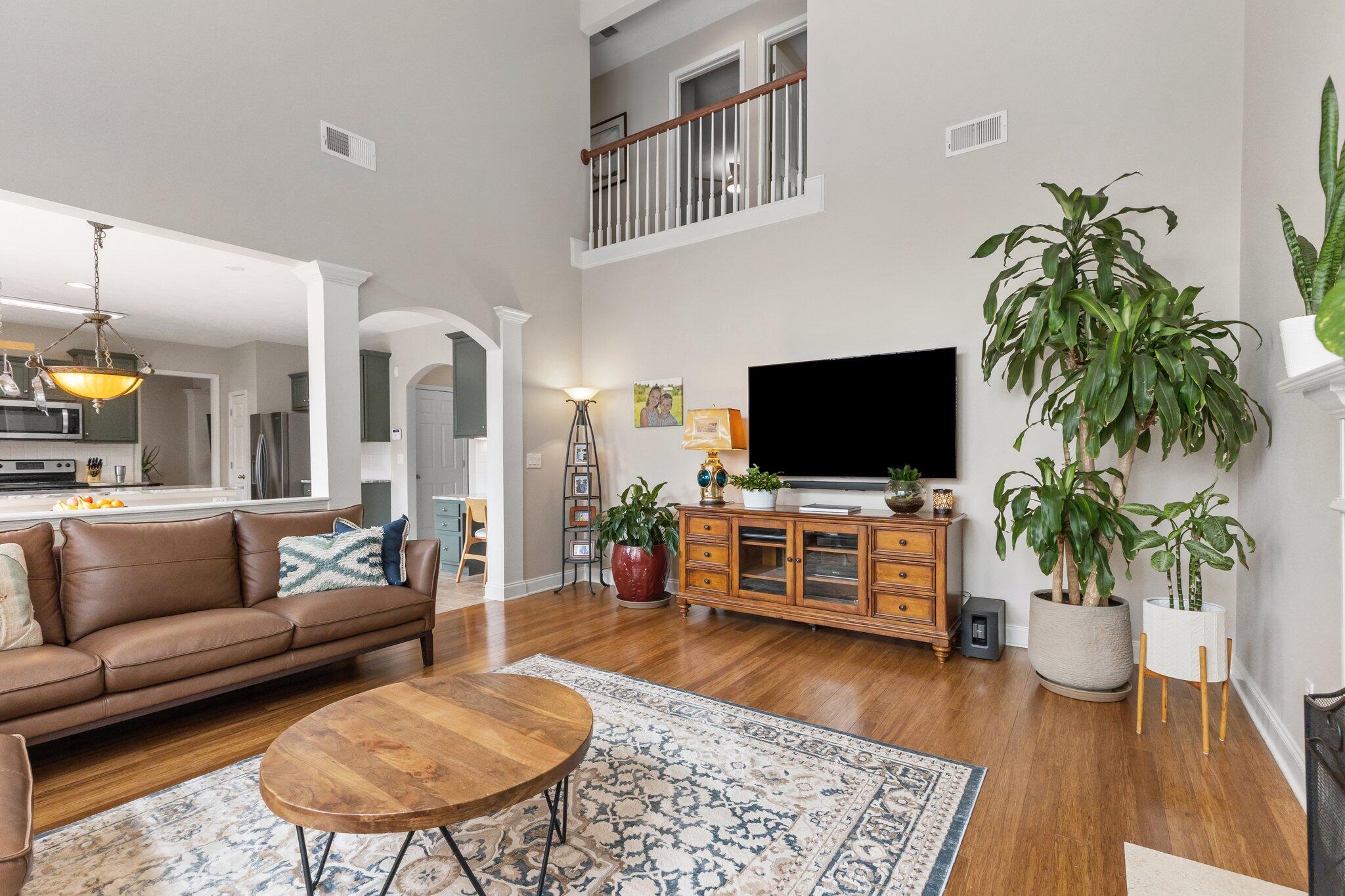 3040 Sandersville Road Lexington, KY 40511 - Photo 13 of 43 living room w/ catwalk