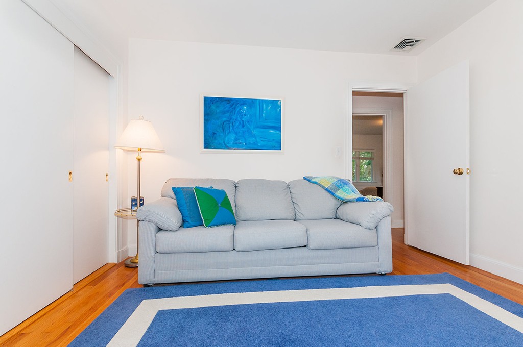 133 Evelyn Road Newton, MA 02468 - Photo 10 of 20