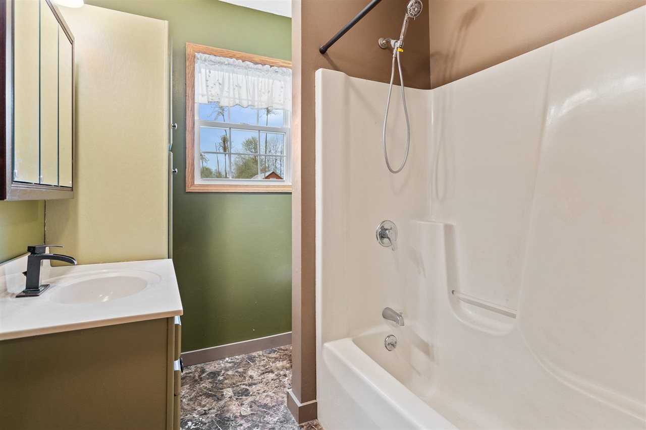 7607 South Pendell Road Middleton, MI 48856 - Photo 15 of 43 1886649-14.JPG