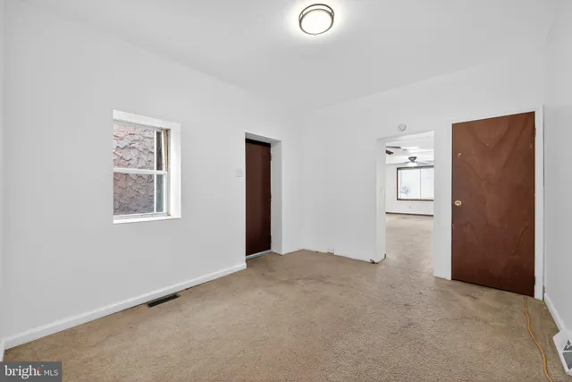 $200,000 | 222 Market Street, Marcus Hook, PA 19061