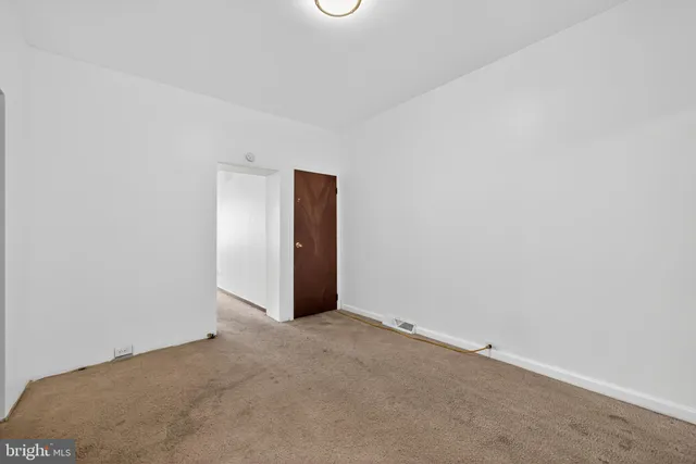 $200,000 | 222 Market Street, Marcus Hook, PA 19061