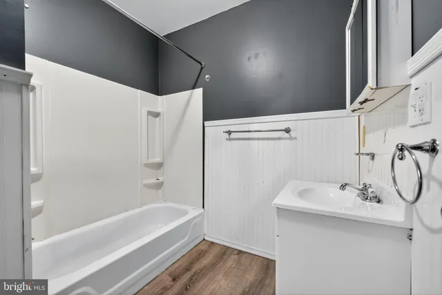 $200,000 | 222 Market Street, Marcus Hook, PA 19061