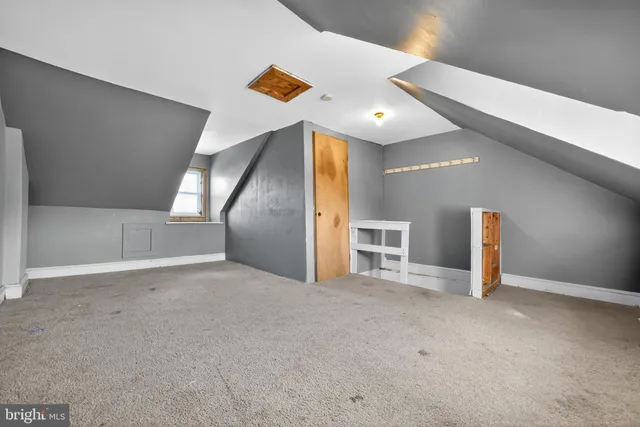 $200,000 | 222 Market Street, Marcus Hook, PA 19061