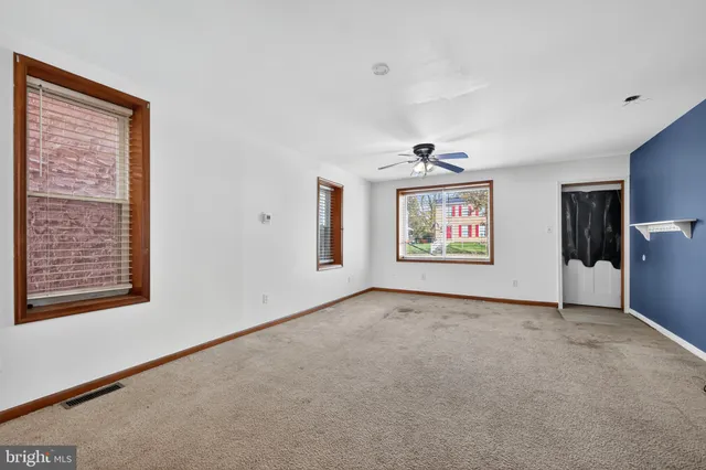 $200,000 | 222 Market Street, Marcus Hook, PA 19061