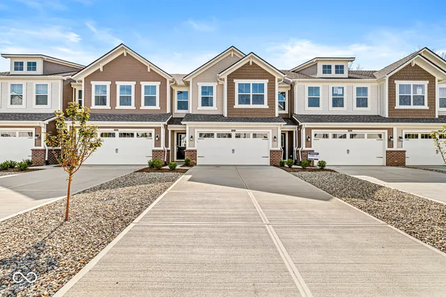 $1,999 | 7651 Marin Parkway, Cumberland, IN 46229