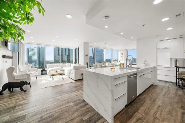 $6,500 | 3338 Peachtree Road, Unit 2207, Atlanta, GA 30326