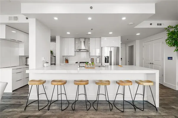 $6,500 | 3338 Peachtree Road, Unit 2207, Atlanta, GA 30326