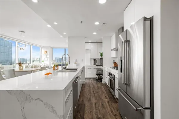 $6,500 | 3338 Peachtree Road, Unit 2207, Atlanta, GA 30326