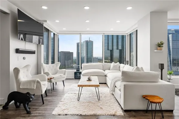 $6,500 | 3338 Peachtree Road, Unit 2207, Atlanta, GA 30326