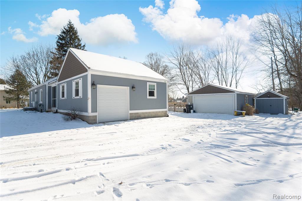 3501 Byron Road Howell, MI 48855 - Photo 23 of 31