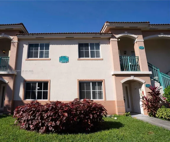 $225,000 | 2910 Southeast 13th Road, Unit 10244, Homestead, FL 33035