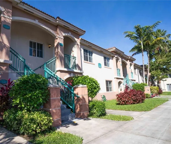 $225,000 | 2910 Southeast 13th Road, Unit 10244, Homestead, FL 33035