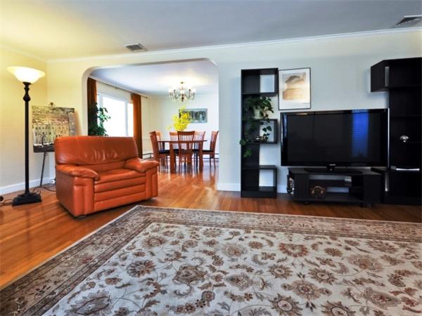 106 Woodcliff Road Brookline, MA 02467 - Photo 6 of 24