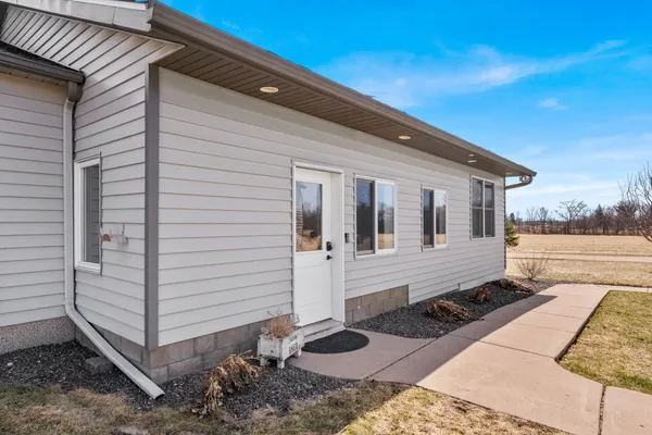 $649,000 | 55340 Ivy Avenue, Rush City, MN 55069