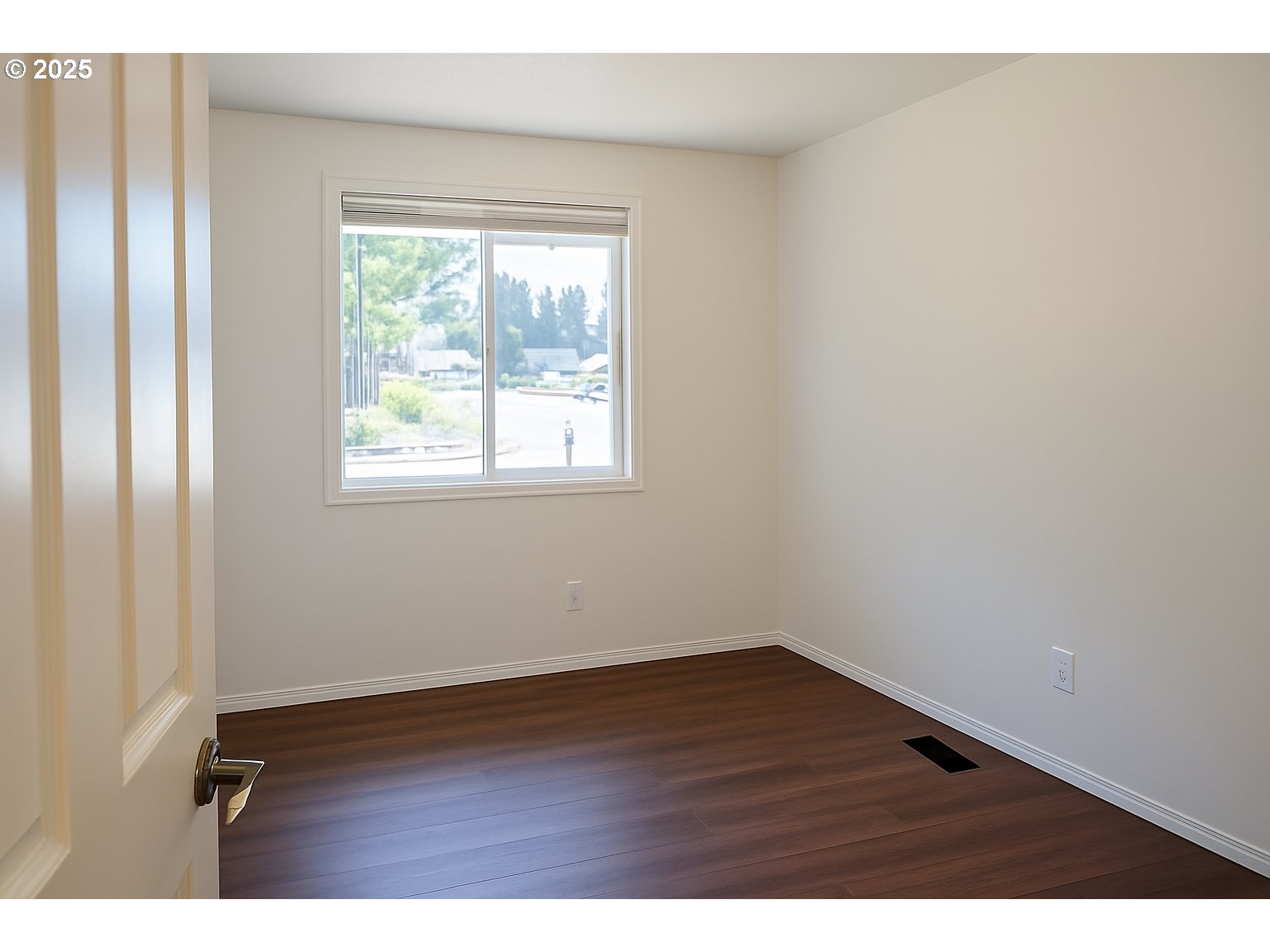 18695 Southwest Pike Street Beaverton, OR 97078 - Photo 9 of 24