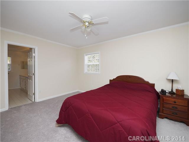 124 Stover Road Mooresville, NC 28117 - Photo 9 of 16 Gallery Image 9