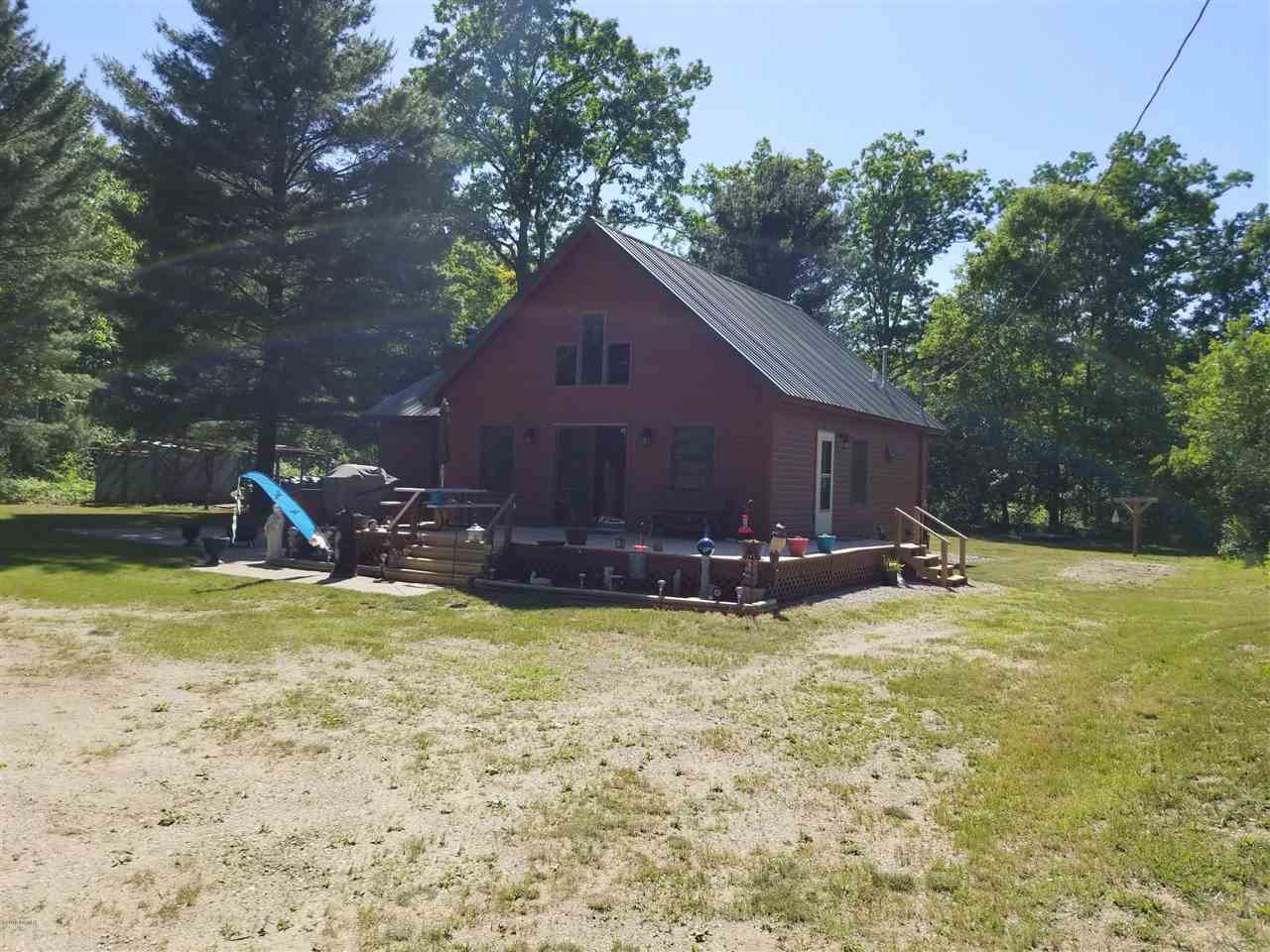 11225 Benson Road Manistee, MI 49660 - Photo 4 of 41