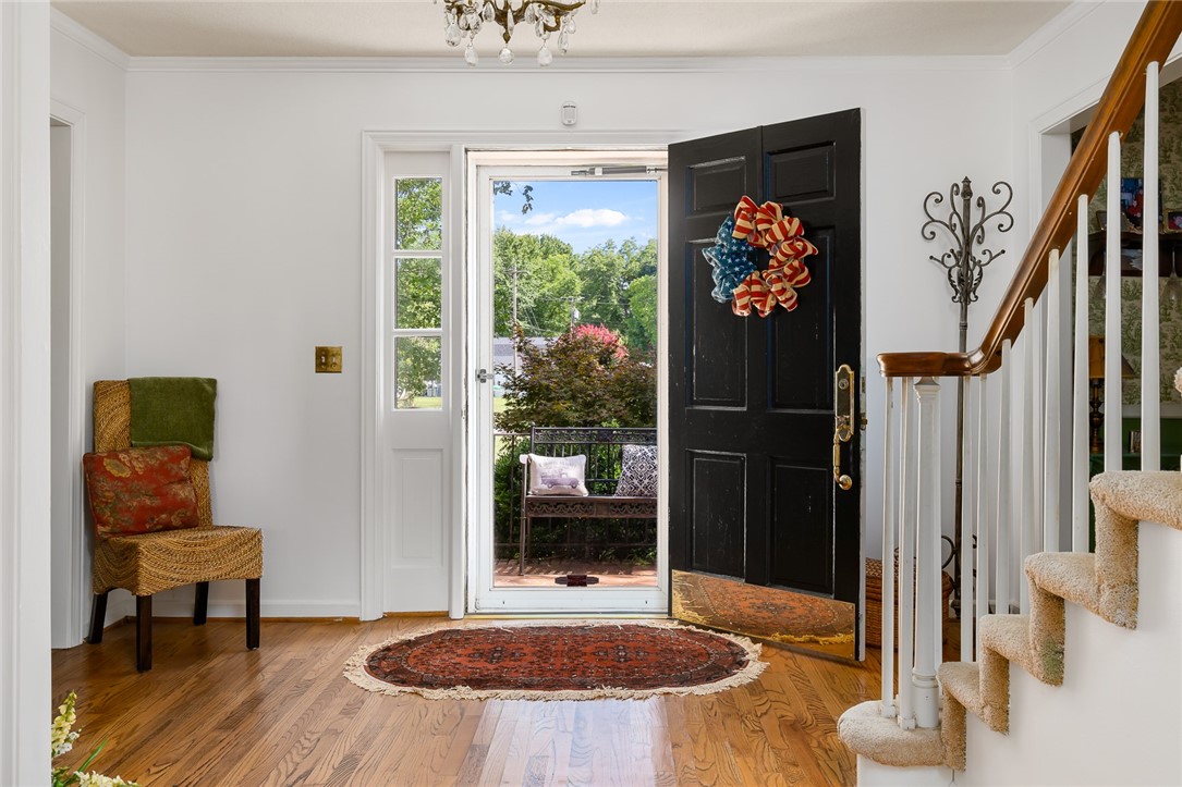 106 State Rd S-4-253 Honea Path, SC 29654 - Photo 5 of 37 Foyer