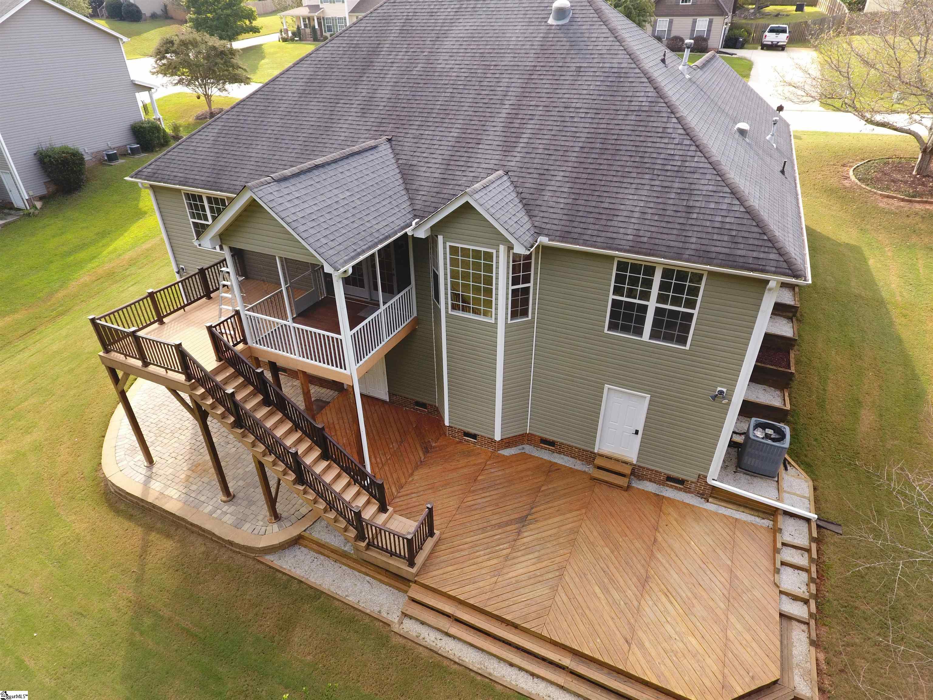 204 Watercourse Way Greer, SC 29651 - Photo 4 of 33