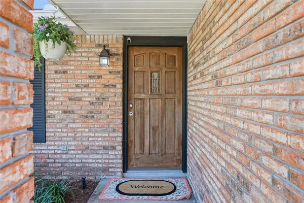 $329,900 | 1602 Lansfield Avenue, Deltona, FL 32738