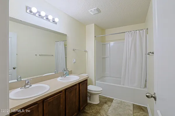 $2,000 | 2408 Bonnie Lakes Drive, Green Cove Springs, FL 32043