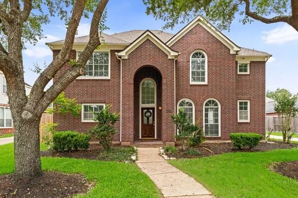 $2,600 | 2122 Hill Canyon Court, Sugar Land, TX 77479