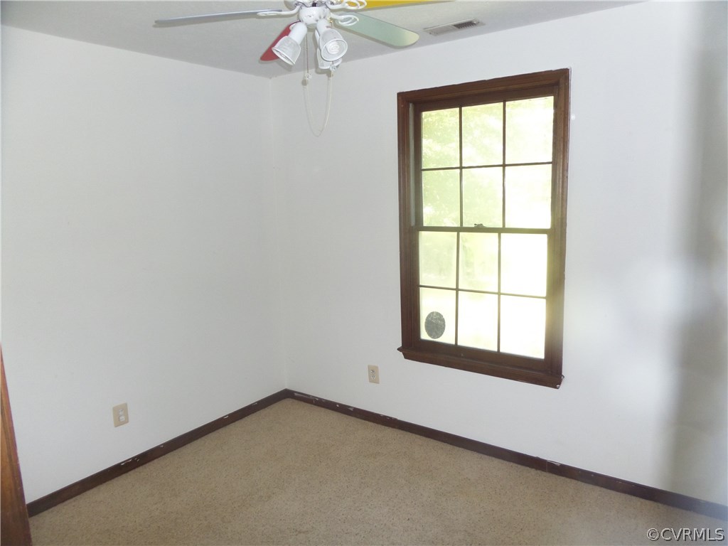 333 Pond View Road St. Stephens Church, VA 23148 - Photo 4 of 12 Gallery Image 4