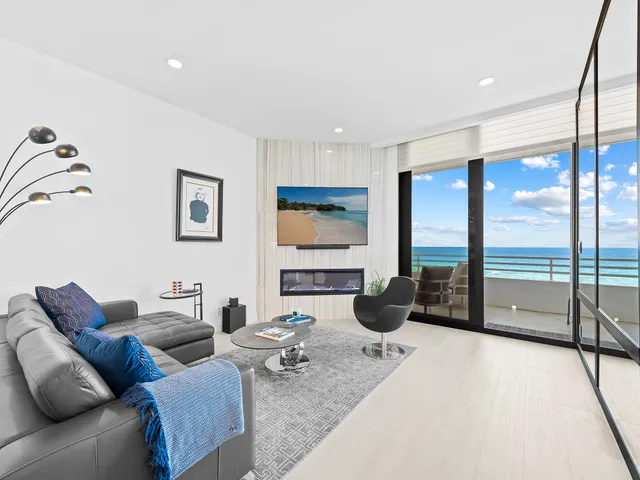 $1,650,000 | 3450 South Ocean Boulevard, Unit LPH1, Highland Beach, FL 33487